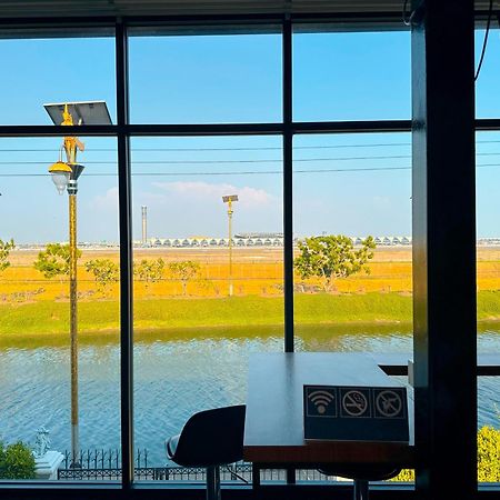 Skyline Resort Ban Khlong Lat Bua Khao Exterior foto
