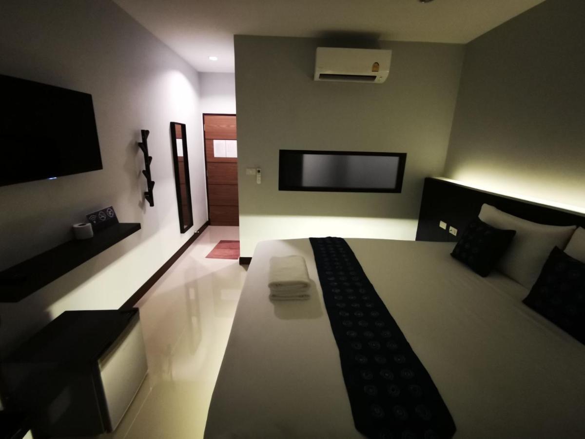 Skyline Resort Ban Khlong Lat Bua Khao Exterior foto