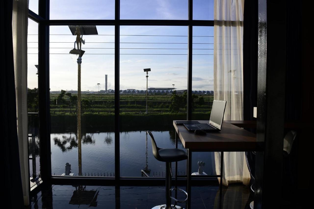 Skyline Resort Ban Khlong Lat Bua Khao Exterior foto