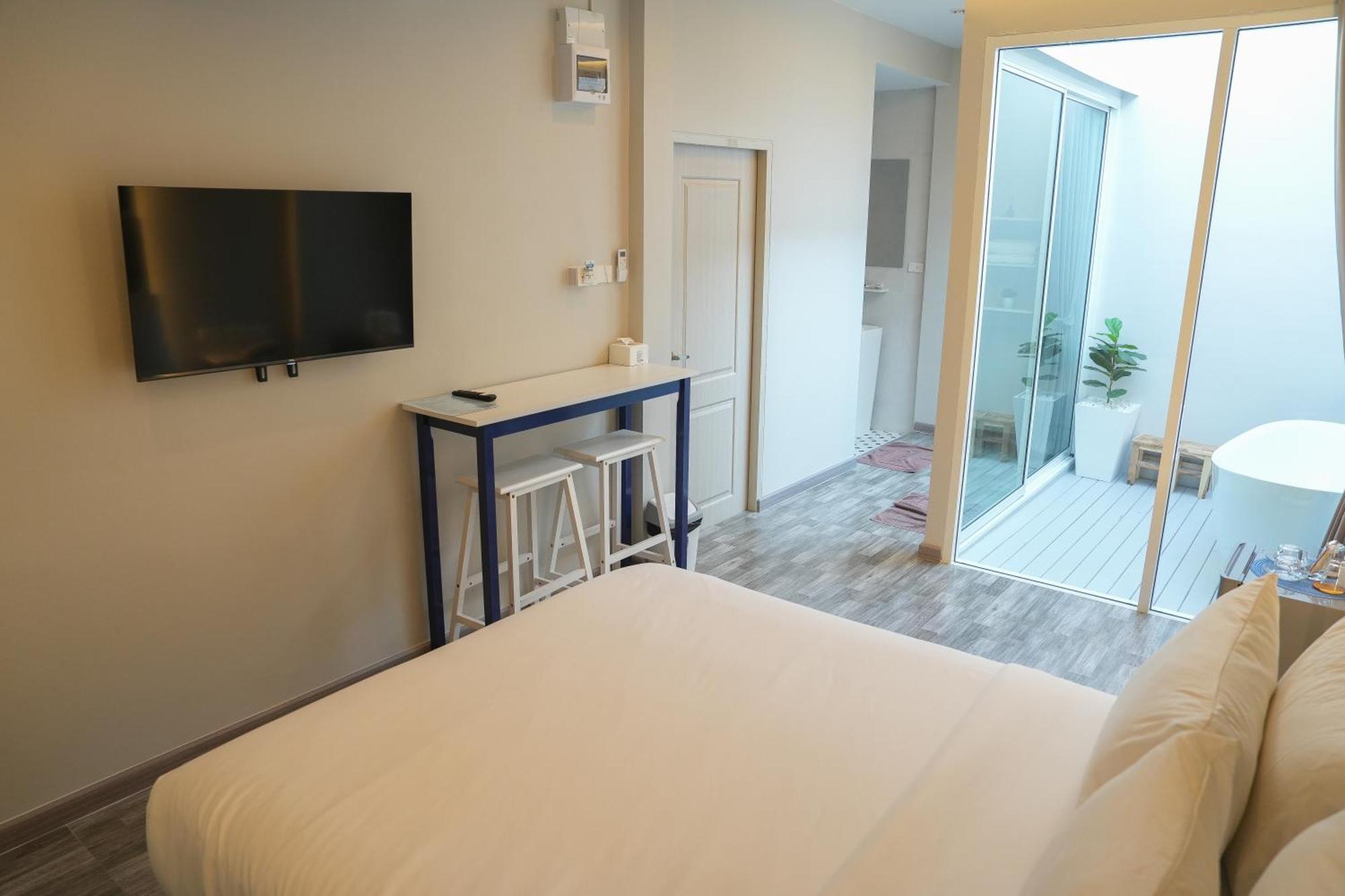 Skyline Resort Ban Khlong Lat Bua Khao Exterior foto