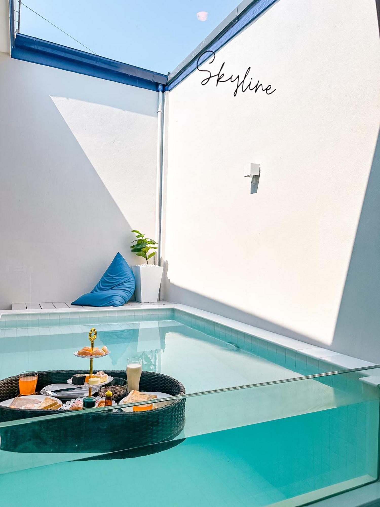 Skyline Resort Ban Khlong Lat Bua Khao Exterior foto