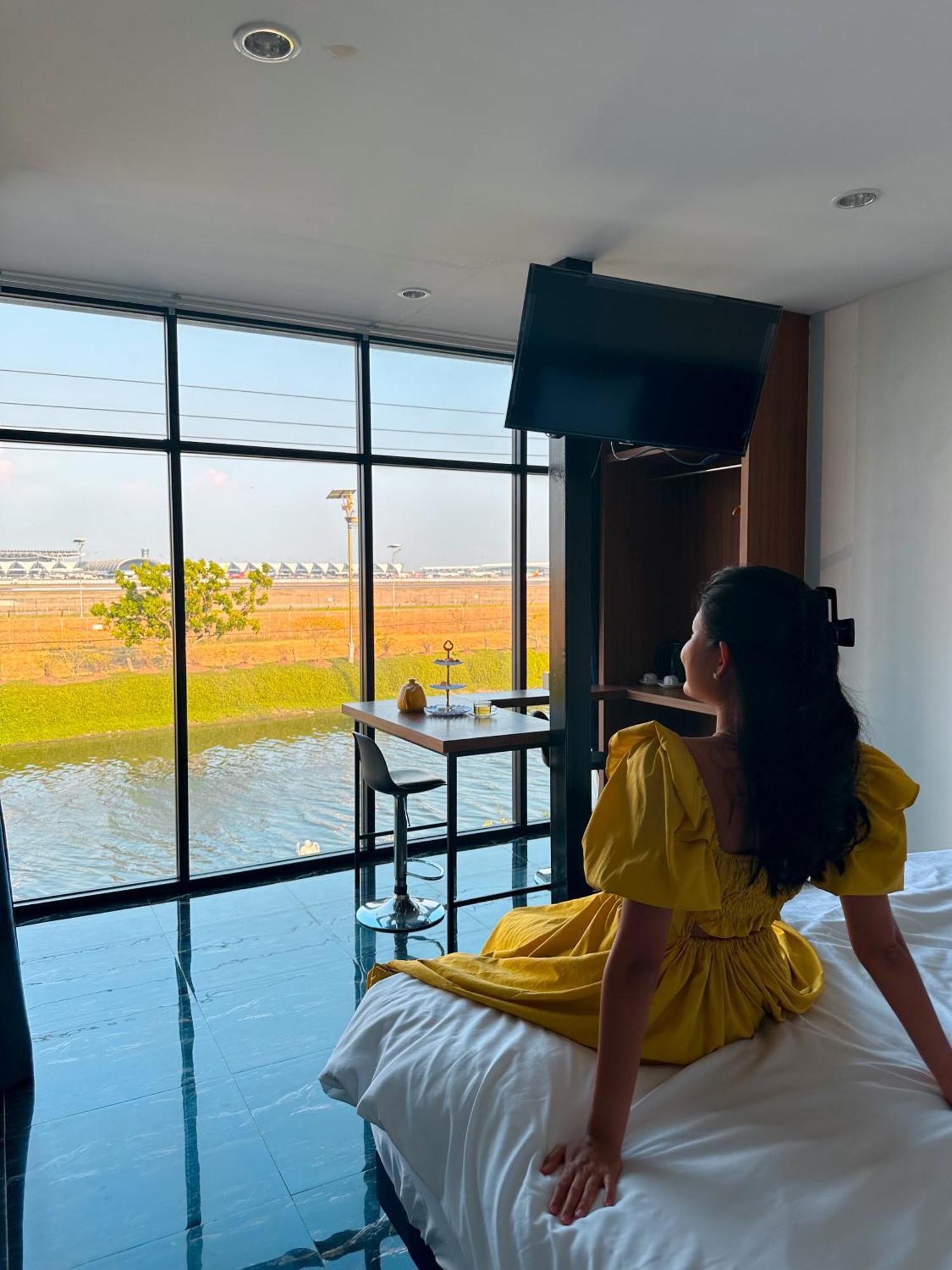Skyline Resort Ban Khlong Lat Bua Khao Exterior foto